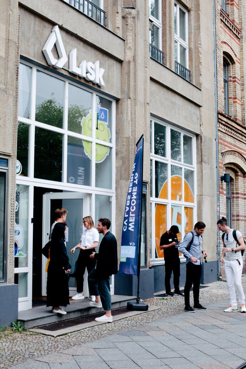 Crypto Valley tweet media