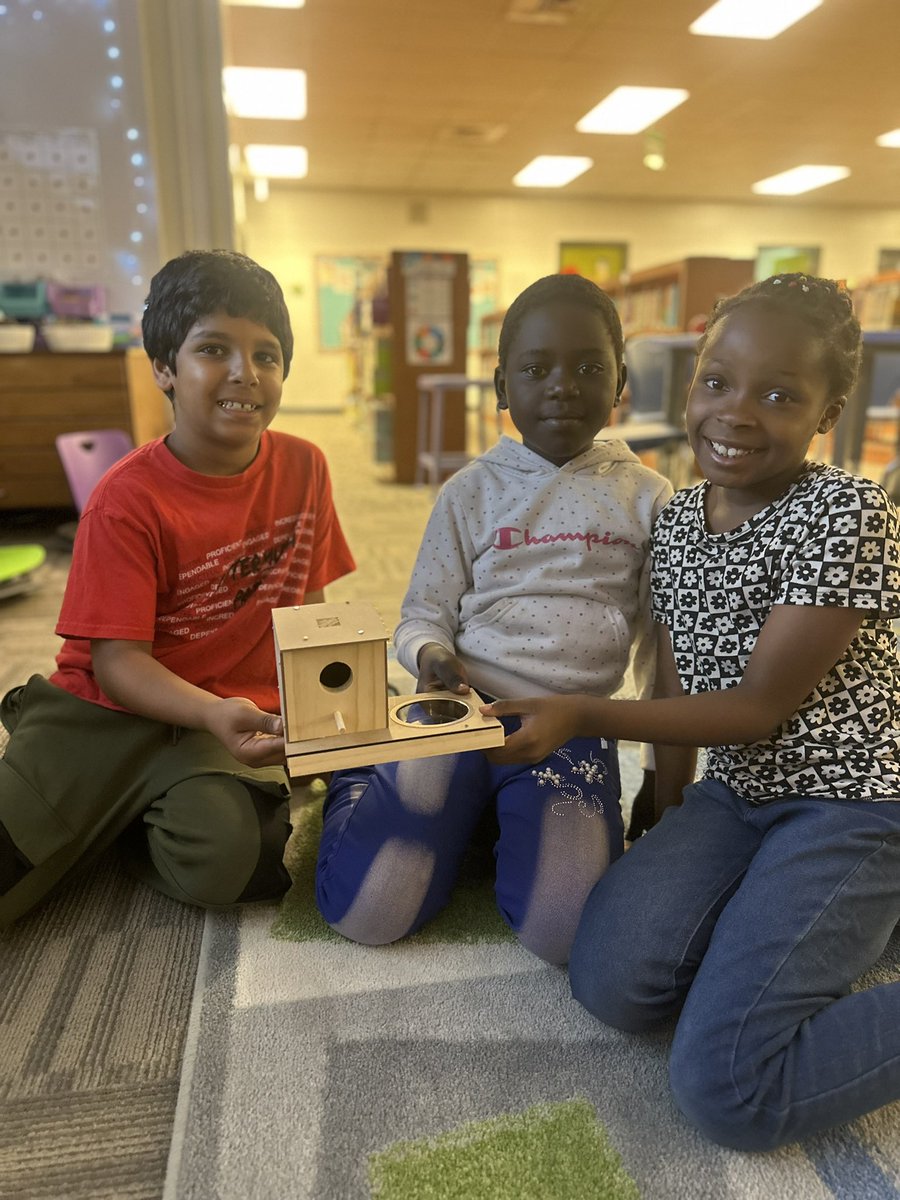 We tied together @ELeducation modules today! 

🔨🪺Students used tools to build birdhouses! They all did a great job collaborating, following directions, and using tools safely.

@GutermuthES @JcpsElemEla @JCPSAcademics @JacquelynRahmel @cindy_hundley @KellyWorth502