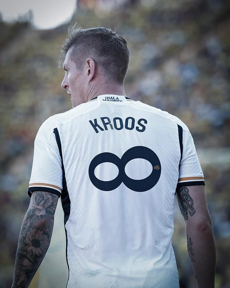 SORTEO INTERNACIONAL 🚨

Vamos a sortear esta camiseta edición especial de Toni Kroos entre todos los que: 

1- Den RT a este tuit. 
2- Sigan a @Ctinfo_17 y a @MadridismoreaI . 

*OPCIONAL* 
Mencionar a un amigo (doble participación)

Ganador: miércoles 25 de mayo 🏆