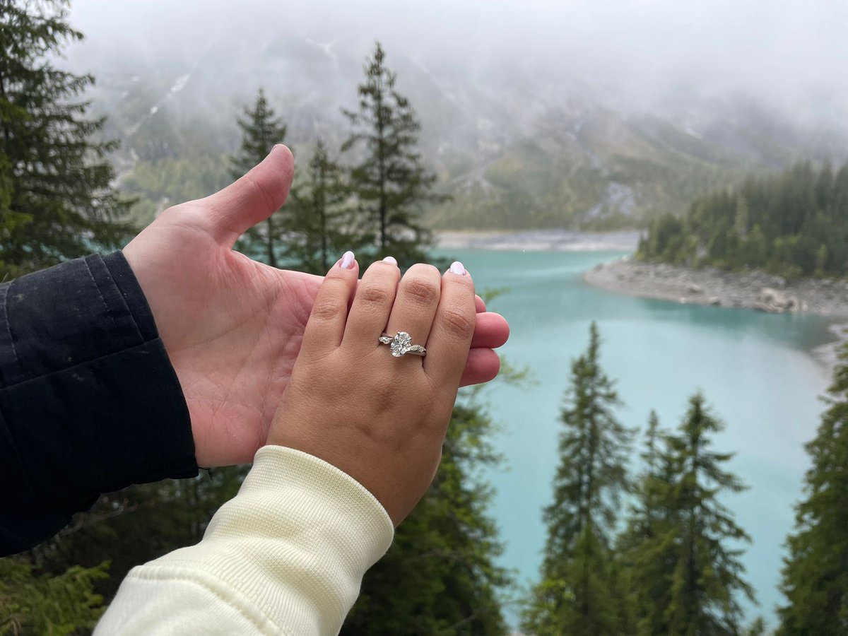 LukeSkinn's tweet photo. She said yes! https://t.co/NgvayYBszS