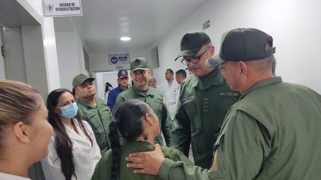 FerrerSandrea's tweet photo. #23May Por instrucciones de nuestro GJ @vladimirpadrino realizamos la activación y puesta en funcionamiento del área quirúrgica , de hospitalización y terapia intensiva del Hospital Militar Tipo 1 "Dr. José María Vargas" en San Juan de los Morros estado Guárico https://t.co/FiYJm44UFC
