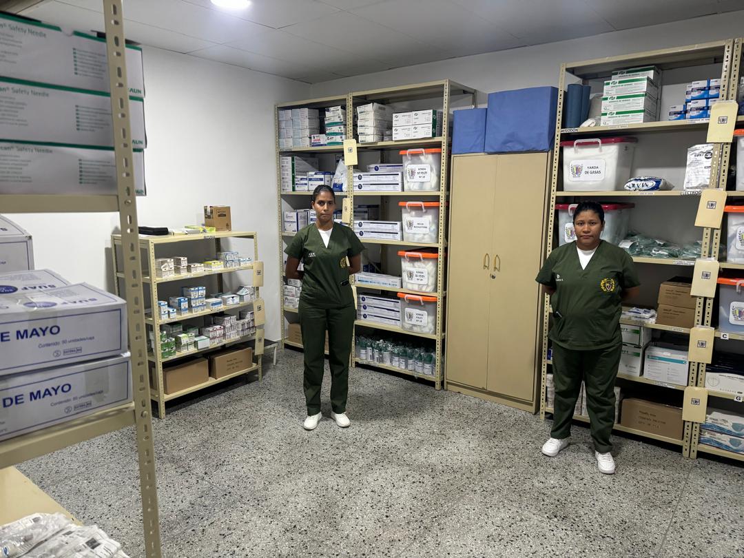 FerrerSandrea's tweet photo. Desde la #FANB seguimos fortaleciendo el Subsistema de Salud Militar en bienestar de los Soldados y Soldadas de la Patria y del pueblo venezolano como línea estratégica en materia social  de nuestro Presidente y CJ @NicolasMaduro https://t.co/ikw15G8ZrX