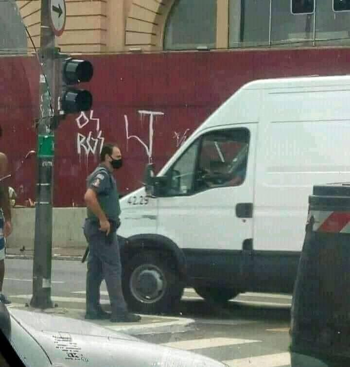 AlvinEth_'s tweet photo. ATENÇÃO  🚨✋

ROGERIO CENI ACABA DE SER DEMITIDO DO BAHIA E JA É VISTO EM NOVO EMPREGO https://t.co/NJ4OfjEYZu
