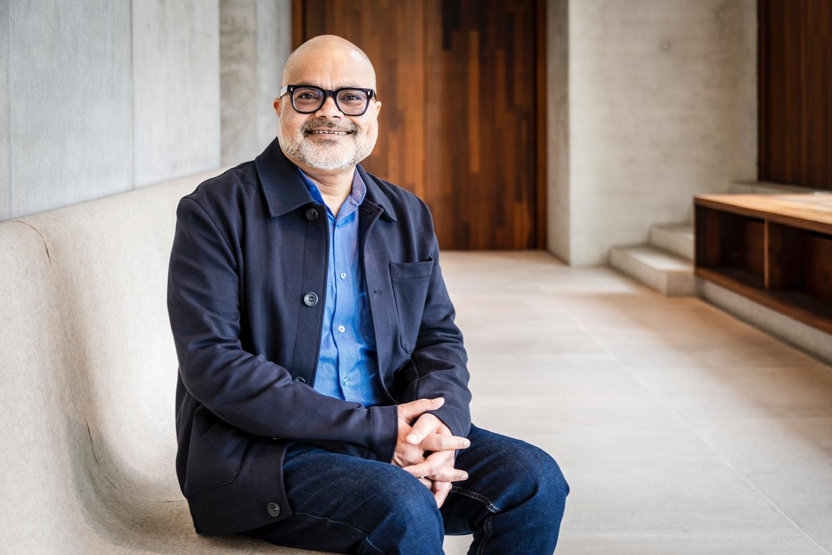 Deutsches Literaturarchiv Marbach (@dlamarbach) on Twitter photo Um 16.30 Uhr startet unsere internationale Seminarreihe im Rahmen der Ausstellung ›Kafkas Echo‹ mit dem Vortrag ›Global Translations and Readerships. The Many Lives of a ›Biblio-Migrant‹ Kafka‹ von B. Venkat Mani <a href="/UWMadGNS/">GNS+</a> <a href="/UWMadison/">UW–Madison</a>. <a href="/DLADirektorin/">Sandra Richter @sandrarichterdla.bsky.social</a> Sandra Richter begrüßt. Um 16.30 Uhr startet unsere internationale Seminarreihe im Rahmen der Ausstellung ›Kafkas Echo‹ mit dem Vortrag ›Global Translations and Readerships. The Many Lives of a ›Biblio-Migrant‹ Kafka‹ von B. Venkat Mani <a href="/UWMadGNS/">GNS+</a> <a href="/UWMadison/">UW–Madison</a>. <a href="/DLADirektorin/">Sandra Richter @sandrarichterdla.bsky.social</a> Sandra Richter begrüßt.