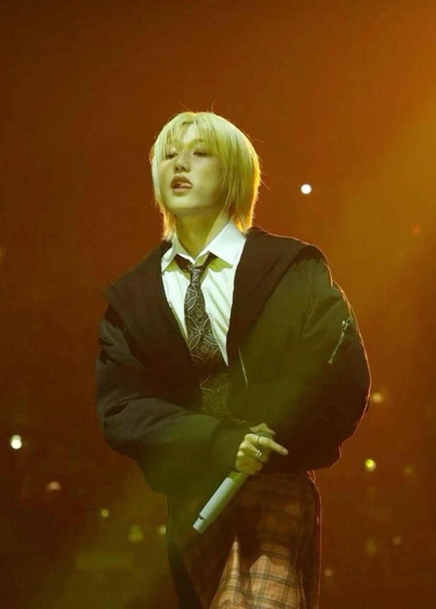 seobbygoblin's tweet photo. this genre of seob >>> https://t.co/rsg2txYrJY