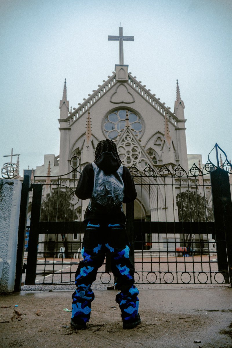 Mowgliboygram's tweet photo. S/o to the team, creative director: @cozyslumm 📸: @Sweggyblvckboi 👖: @DARKAGYS https://t.co/jmrai3QHuF