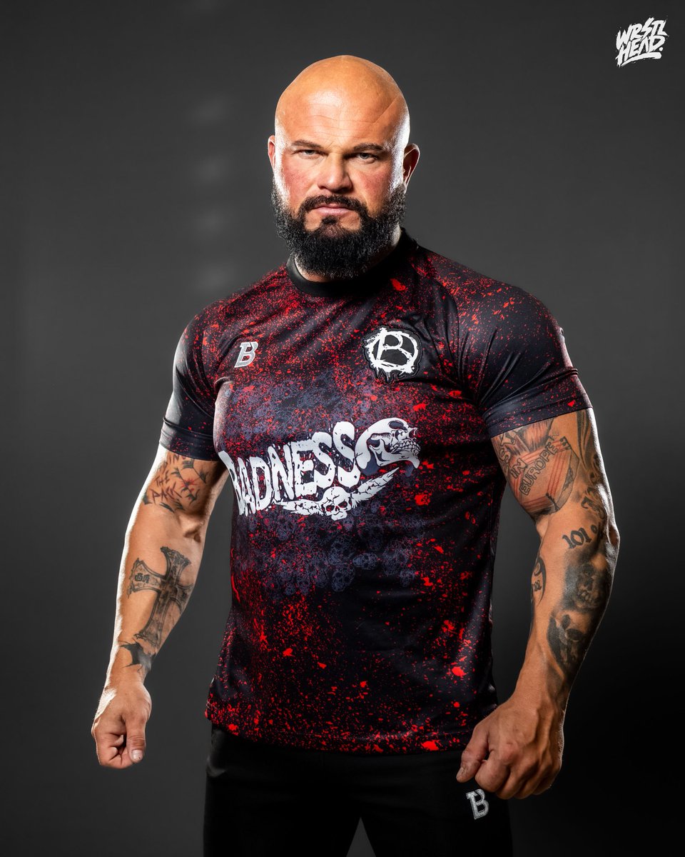 In honour of our late friend and biggest supporter, John Klinger, we present the Bad Bones Football Jersey, created in close collaboration with John. 100% of proceeds from the Bad Bones Football Jersey will go directly to the Family of John Klinger 100% der Einnahmen aus dem