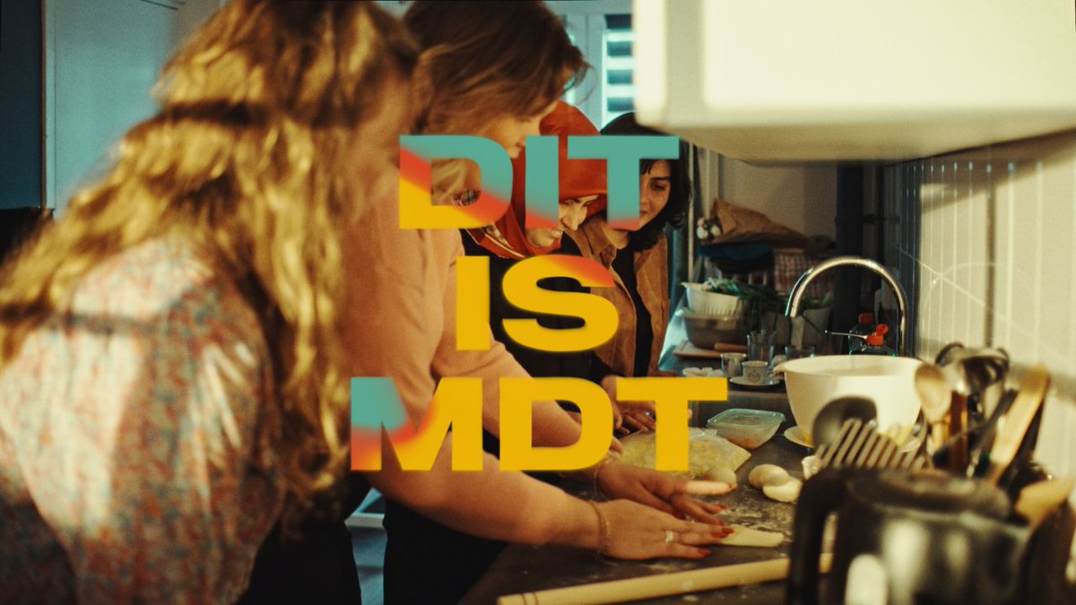 💥 DIT IS MDT voor Emma &amp; Anouk!  Emma en Anouk zijn de buddy's van nieuwkomers en moeder-dochter Hatice en Aycan. Bijna elke week brengen ze tijd met elkaar door en leren ze elkaars cultuur kennen.

Bekijk nu de hele video: youtu.be/2ckKHhNKsPE