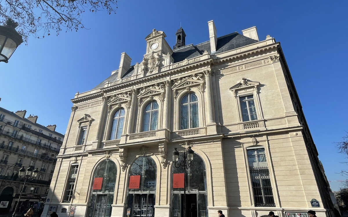 Samedi 25 mai, de 10h à 13h, la Mairie du 11e ouvrira ses portes à toutes et tous pour une matinée de rencontre avec l'équipe municipale et les principaux services. Un temps d’échange avec François Vauglin, Maire du 11e aura lieu à 11h et de nombreuses animations sont prévues !