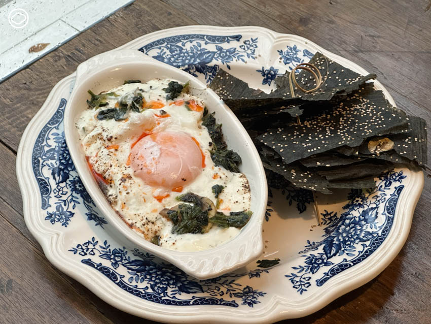 readthecloud's tweet image. ถ้าอยากช่วยโลกจาก #ภาวะโลกร้อน คอลัมน์ #FullCourse ขอแนะนำร้าน #et15 (ET ONE POINT FIVE) ทั้งใช้โปรตีนทางเลือกจากแมลงและสาหร่าย ทำอาหารแบบไม่เหลือทิ้ง และคิดเมนูจากการแก้ไขปัญหาภาวะโลกร้อน readthecloud.co/et1-5-climate-…