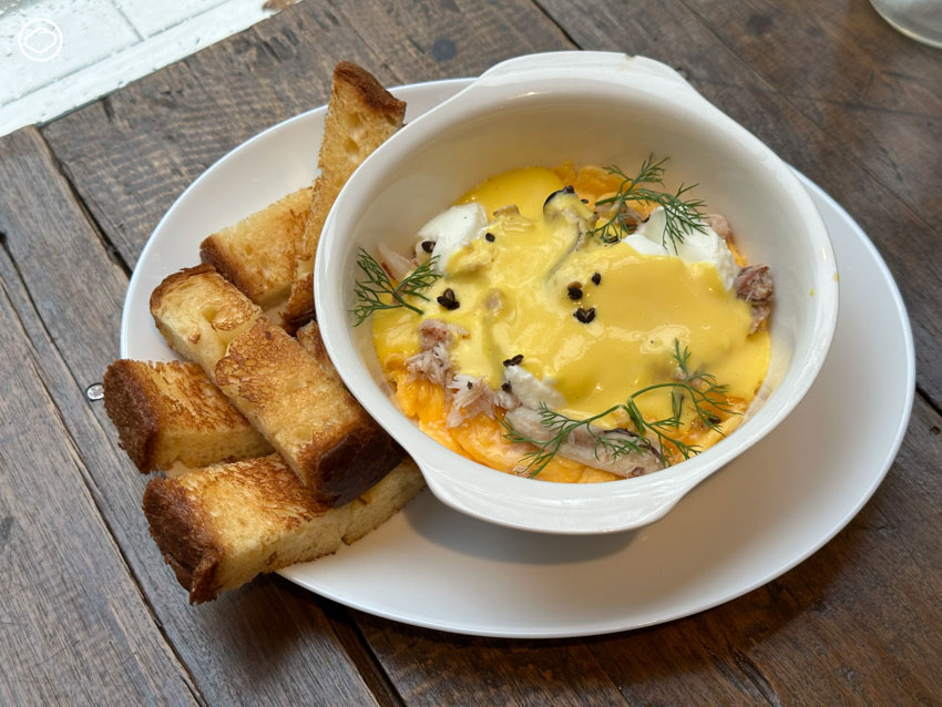 readthecloud's tweet image. ถ้าอยากช่วยโลกจาก #ภาวะโลกร้อน คอลัมน์ #FullCourse ขอแนะนำร้าน #et15 (ET ONE POINT FIVE) ทั้งใช้โปรตีนทางเลือกจากแมลงและสาหร่าย ทำอาหารแบบไม่เหลือทิ้ง และคิดเมนูจากการแก้ไขปัญหาภาวะโลกร้อน readthecloud.co/et1-5-climate-…