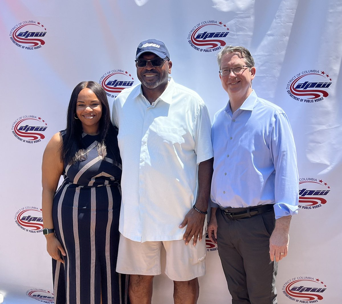 One of our strongest partners in the whole of government approach to reducing crime is @DCDPW - their workforce is vital in our task force efforts. Yesterday, Deputy Mayor Appiah joined their employee appreciation ceremony to recognize their unsung heroes. Thanks DPW! 🎉