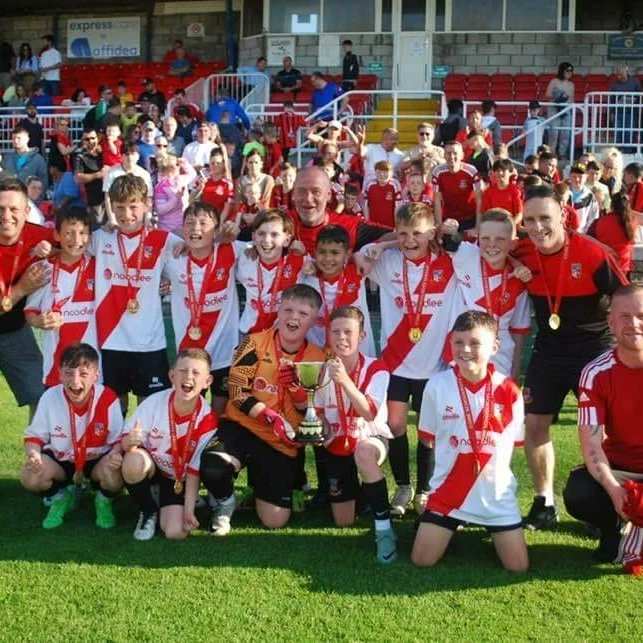 Congratulations to Mason, Warren, Ryan and their teammates on winning the U11 Healy Cup this week 🏆 Mason was on fire in the final scoring twice in a 2-1 win ❤️🖤 @RingmahonRanger
