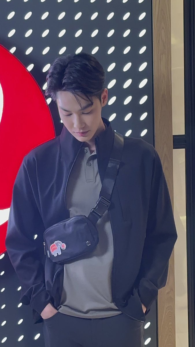 flowrenns's tweet image. Dew&apos;s event todayy (⁠*⁠＾⁠3⁠＾⁠)⁠/⁠～⁠♡

#dew_jsu
#GetIntoItxDew
#GetIntoIt