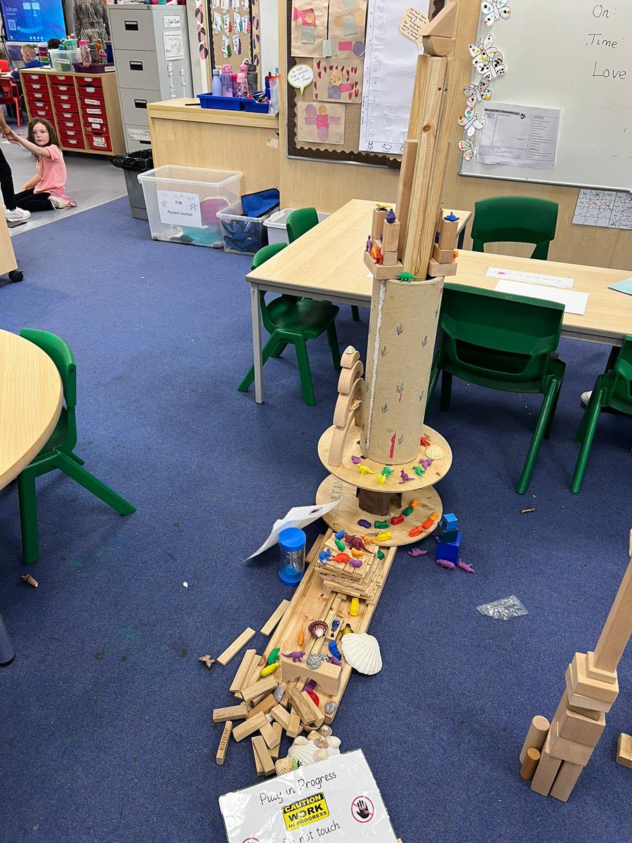 NewtongrangePS tweet media