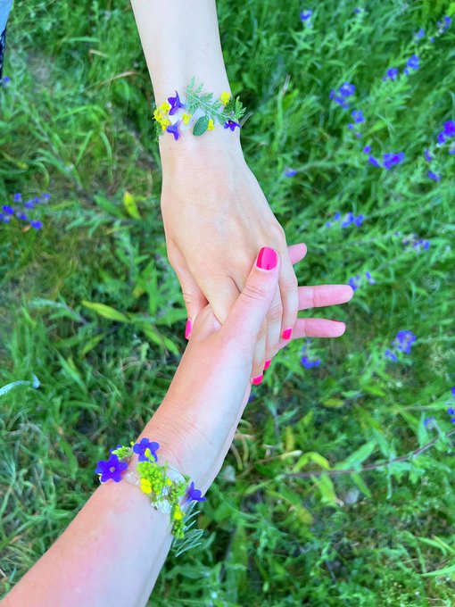 Flowers beauty 🌱 🌱🌱 https://t.co/kw992SMHmx<a href="/tag/photooftheday"class="tags"><span>#photooftheday</span></a><a href="/tag/girl"class="tags"><span>#girl</span></a><a href="/tag/natural"class="tags"><span>#natural</span></a><a href="/tag/art"class="tags"><span>#art</span></a><a href="/tag/photography"class="tags"><span>#photography</span></a>
