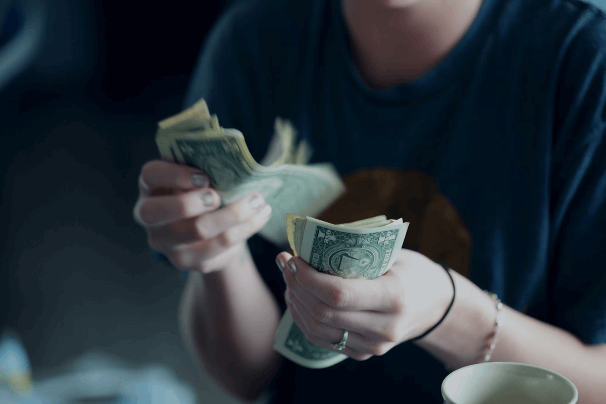 #Cash expands access—it’s tangible, crisis-proof and cost-effective. What does cash use look like now and where is it going? bit.ly/3UQWEkp