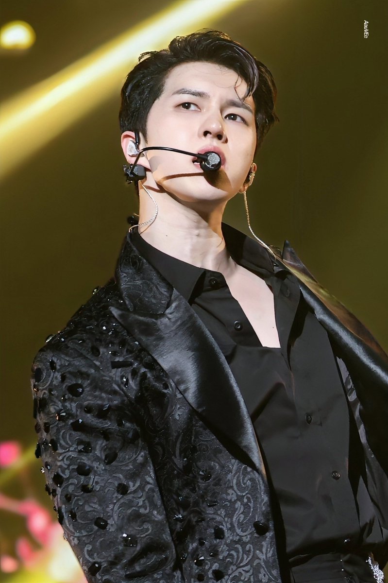 AauVEe's tweet photo. 240519 별여섯 팬미팅

#빅스 #켄 #이재환 @jaehwany0406 💛 https://t.co/KGyX6RqtbL