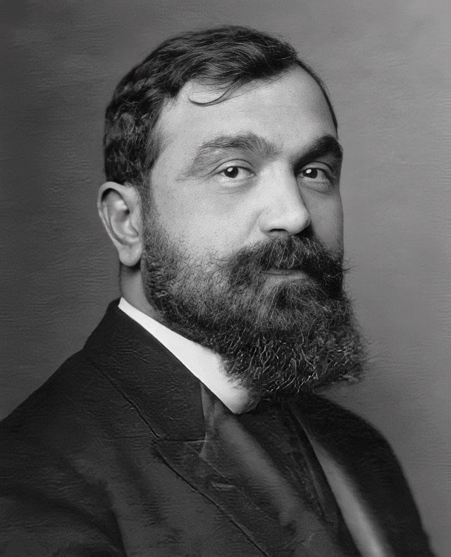 TeachCommunism's tweet photo. The poet/priest/politician, Fan Noli: (hot but disappointing) https://t.co/fT9fQ6EWYM