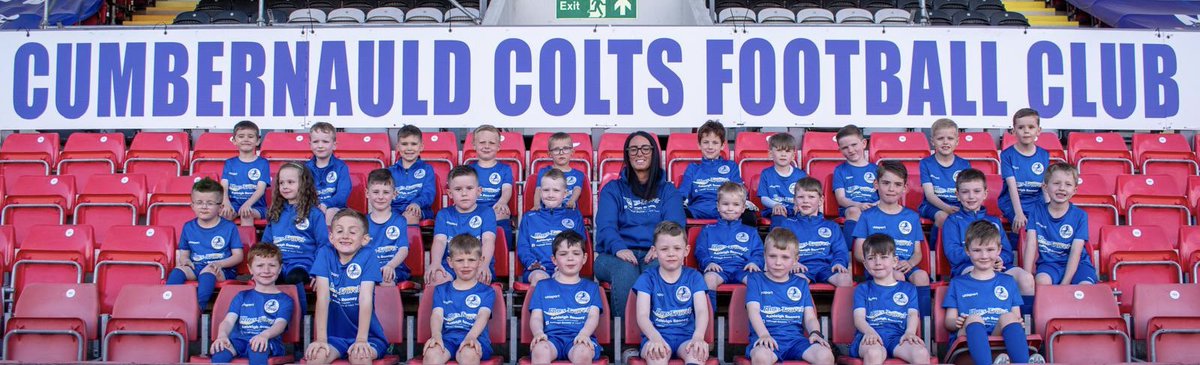 Lovely to meet facebook.com/profile.php?id… Ashleigh <a href="/HaysTravel/">Hays Travel</a> . 
Ashleigh kindly sponsored the 2017 teams training kit and came to meet the kids. Click her Facebook above for some great holiday deals! <a href="/OfficialCColts/">Cumbernauld Colts Community Football Club</a> #holiday