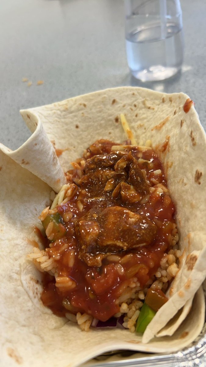 Taco’ bout a fiesta in a bowl! 🇲🇽🌮

Good Grub Club enjoying some taco bowls this Wednesday. These went down a treat amongst our regulars 😊 <a href="/CalderheadHS/">Calderhead HS</a>