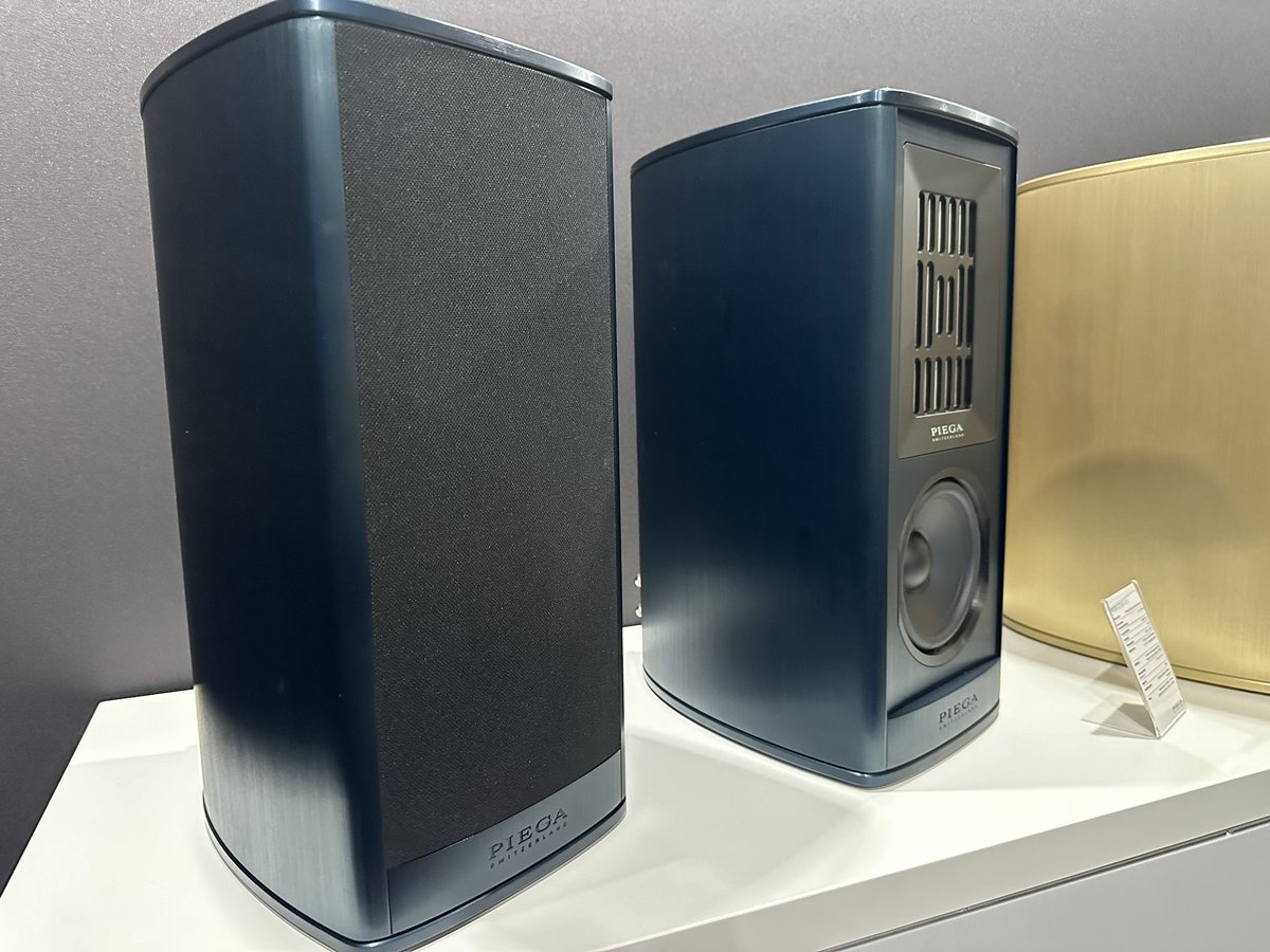 onandon202306's tweet image. まだまだ写真があります。

ミュンヘンハイエンドレポート

日本でも人気のPIEGA。様々なカラーの仕様が並んでいました。

これはカッコいいっっ！！こういうスピーカーが似合う部屋を作りたい😆😆😆
#TRIODE 
#HIGHEND2024
#HIGHEND
#highendmünchen
#münchen2024