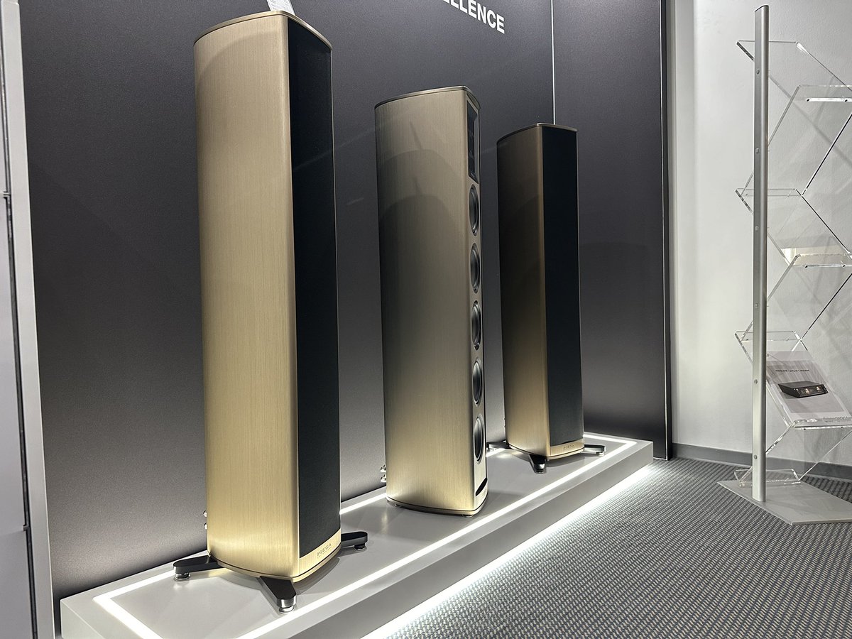 onandon202306's tweet image. まだまだ写真があります。

ミュンヘンハイエンドレポート

日本でも人気のPIEGA。様々なカラーの仕様が並んでいました。

これはカッコいいっっ！！こういうスピーカーが似合う部屋を作りたい😆😆😆
#TRIODE 
#HIGHEND2024
#HIGHEND
#highendmünchen
#münchen2024