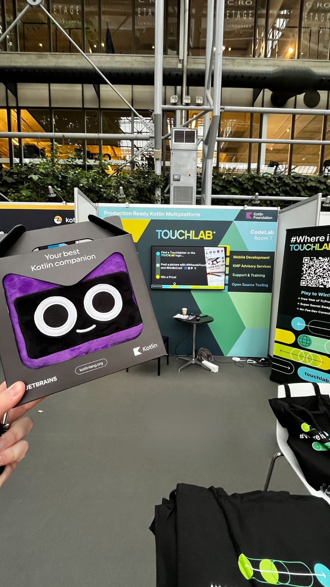 Finally got mine #kodee #KotlinConf <a href="/TouchlabHQ/">Touchlab</a>