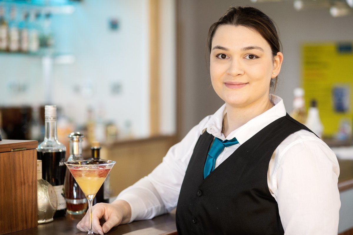 Are you looking for world-wide career opportunities? Check out the #Tourism and #Hospitality courses available at ATU in Galway, Donegal, and Sligo. Exciting areas of study include Food Innovation, Tourism, Culinary Arts, Events and more! Visit ▶️ atu.ie/cao-tourism-an… 👩‍🎓#ATU