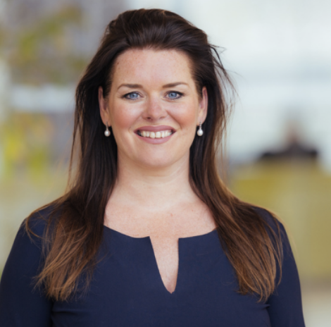 Associate Professor International Criminal Law 👩‍⚖️ <a href="/mariekedehoon/">Marieke de Hoon</a> belicht het thema ‘kwetsbaarheid’ vanuit het perspectief van nationale vervolging van internationale misdrijven. Na haar keynote op het congres beantwoordt ze vragen uit de zaal. @strafrecht_uva <a href="/MENSENSTRAF/">MENS en Strafrecht</a> <a href="/PILPG/">Public International Law & Policy Group (PILPG)</a>