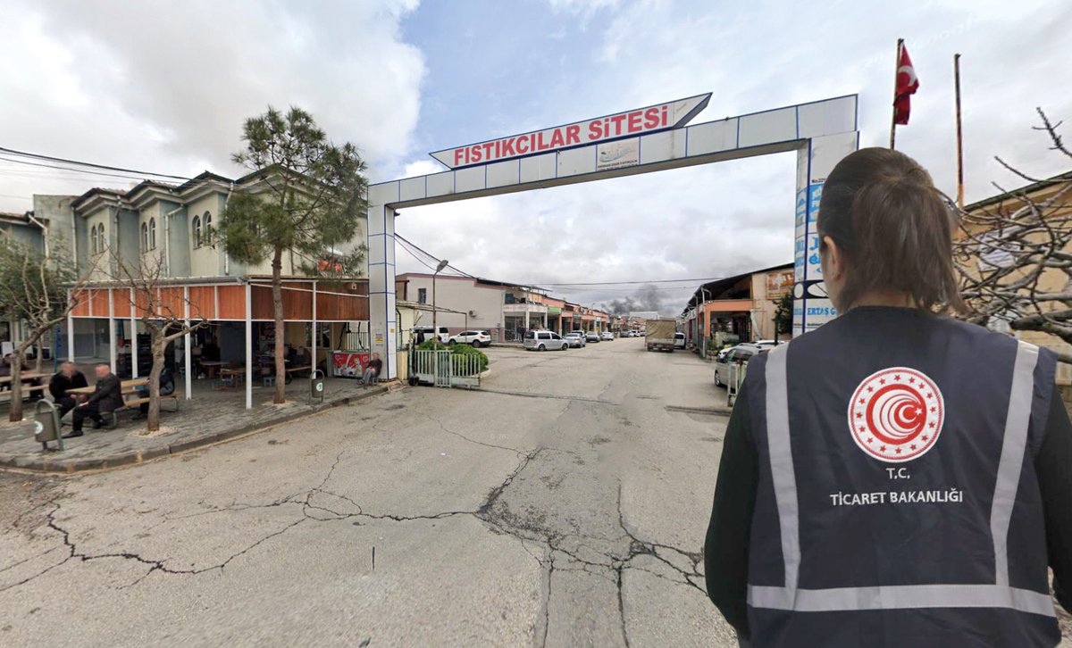 dogus_gazetesi's tweet photo. Gaziantep’te, fıstık fiyatlarındaki artışın ardından, Ticaret İl Müdürlüğü harekete geçti.
GATEM’de şok baskın
https://t.co/zDmpH9JwDI @ticaret #gaziantep #gatem #baskın https://t.co/FMYnVdbgv9