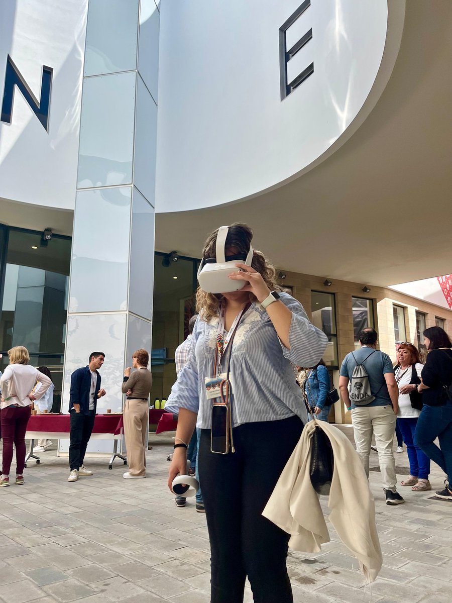 VisitaValls's tweet photo. ✈️ Ahir dimecres 22 de maig, vam celebrar un famtrip amb professionals d'una trentena d'Oficines de Turisme de la @costadauradatur, @terresebretur i @Vilafrancatur.

#Valls #VisitaValls #Turisme https://t.co/iQUpz2QS8T