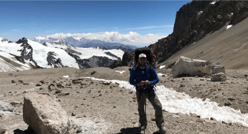 #TBT - Jason Smith's #kneeinjury could have been the end, but it was just the beginning of his remarkable journey to climb one of the highest summits in the world! Follow his path from injury to triumph. medilink.us/o6xx #ComebackStory #Resilience