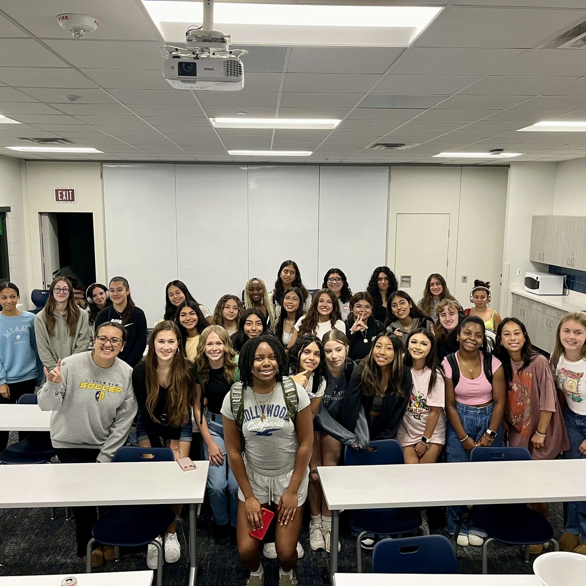 Little Elm High School Lady Lobo Soccer tweet media
