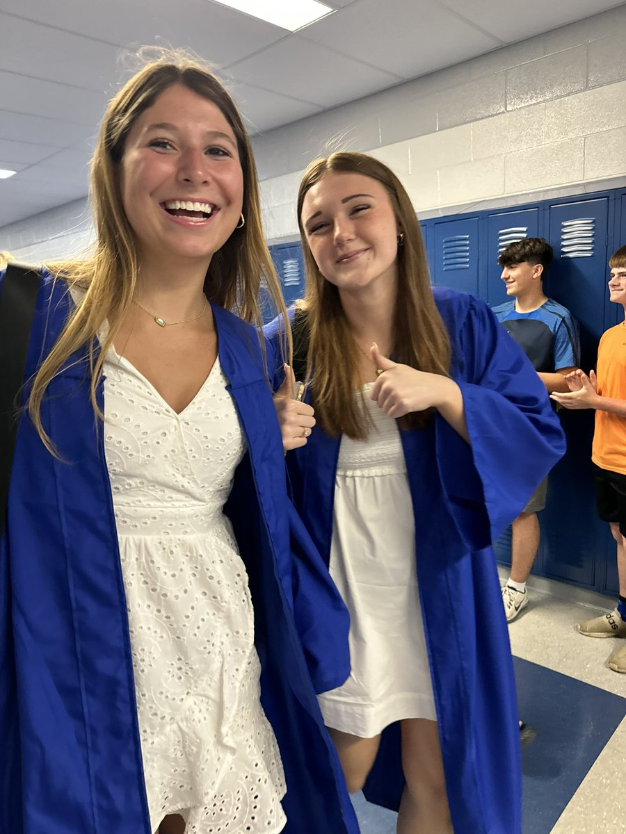 Four years ago, I walked into the Midview gym for the first time &amp; these girls were FRESHMAN &amp; now they are off to change the world🥺 

I couldn’t be more proud of these girls &amp; can’t wait to see all the wonderful things you do!!🤍