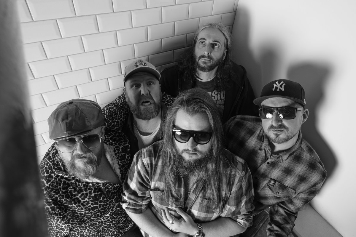 Next Thursday, BARBARIAN HERMIT return.

Their first new music for six years.

Much excite.

<a href="/BarbarianHermit/">𝐁𝐀𝐑𝐁𝐀𝐑𝐈𝐀𝐍 𝐇𝐄𝐑𝐌𝐈𝐓</a>