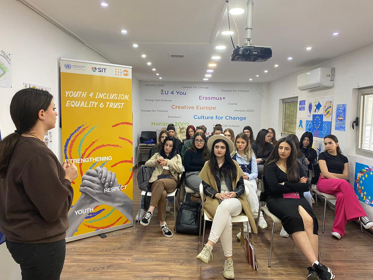 SIT_center's tweet photo. Our Young Peace Ambassadors in North Mitrovica launched a community initiative to empower young Serb girls in Kosovo. It addresses early marriages, GBV, and women's underrepresentation in leadership. These leaders are championing GE and amplifying girls' voices!
@UnfpaKosovo https://t.co/bgQC8H9SHh