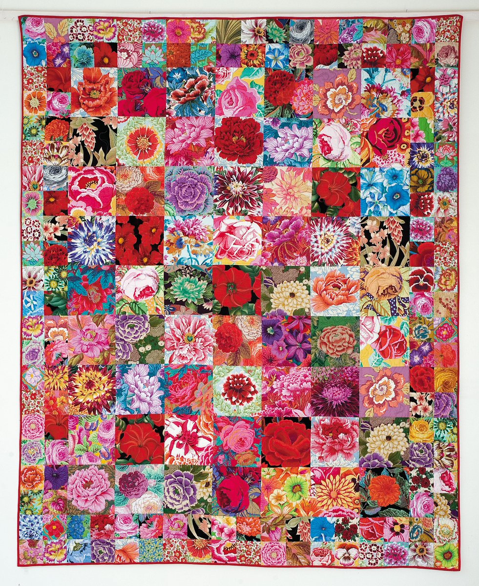 This #ThrowbackThursday we have been inspired by #RHSChelsea to look back to 2018's  KaffeFassett's summer exhibition 'A Celebration of Flowers' here at Victoria Art Gallery. Quilt shown: Kaffe Fassett, seed packet quilt