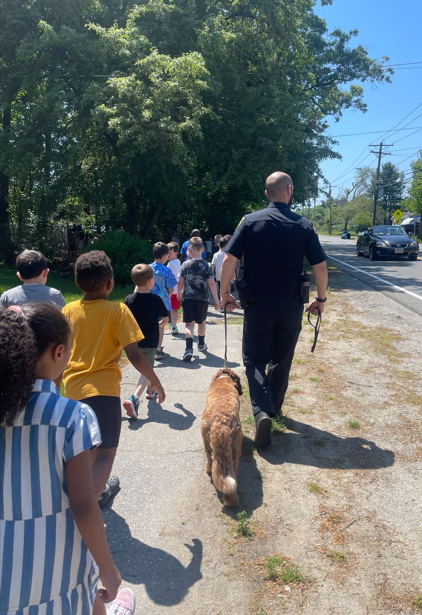 TPDWaffles's tweet photo. SRO Hanley and Officer Waffles conducted an ALICE (Alert, Lockdown, Inform, Counter, Evacuate) drill
with the Heath Brook School littles this week.
The children were provided simple and effective ways to be safe.  Skills and knowledge are key.
@TewksburyPD https://t.co/tKBAhogI1b