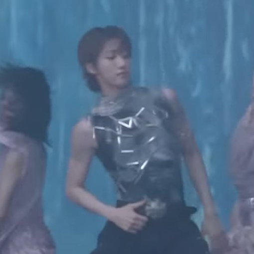 내밀 게 뭐가 잇다고 참