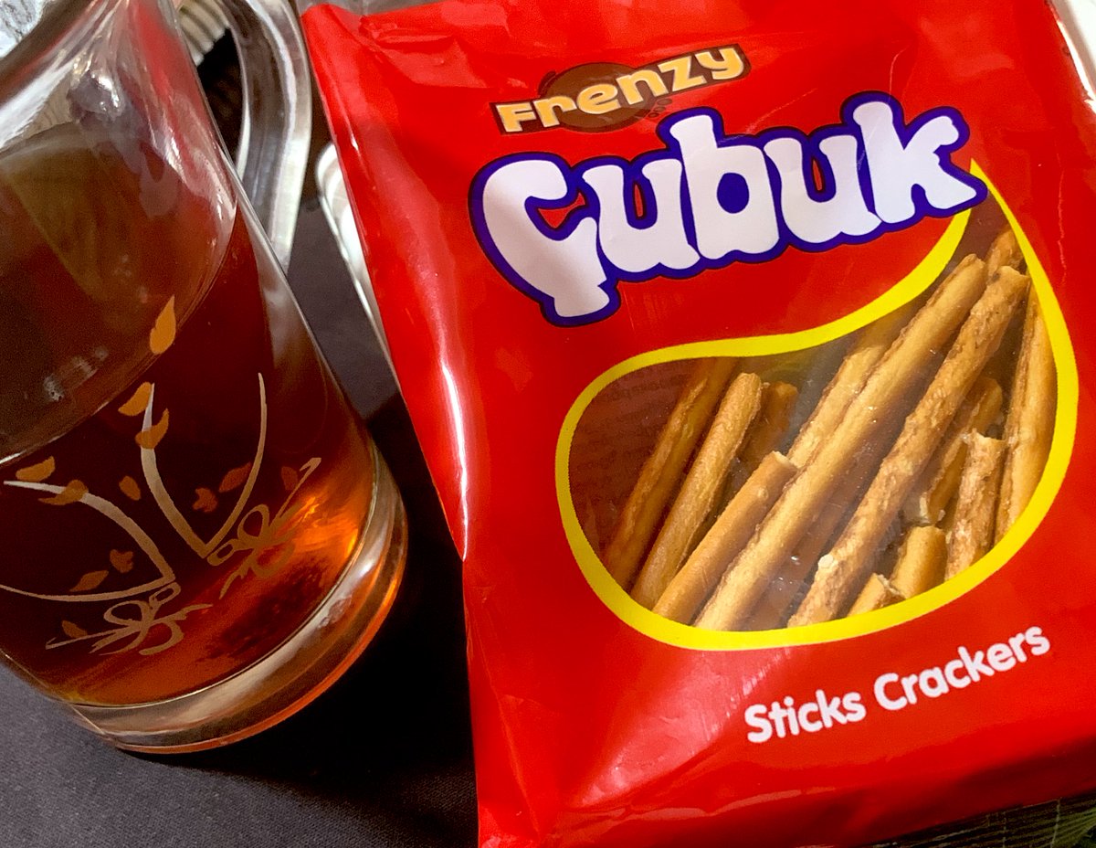 itsalialamine_'s tweet photo. Successfully ingested 2 bags of my favorite snack ✅ 
Thank u Lord for my sister https://t.co/fykwx363Ea
