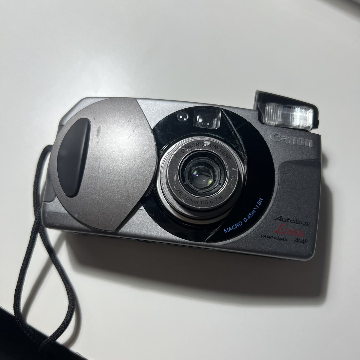 cherubebi's tweet photo. wts lfb sonny angels ph

chocopig ₱500
canon autoboy luna film camera ₱4,000
₱4,500 set price

selling as set only
chocopig has butt stains
film cam has scratches on body but clear lens, zoom not working
no issues w photo quality, can send samples!

mod: sdd
PAYO! https://t.co/CZznBSGEhN