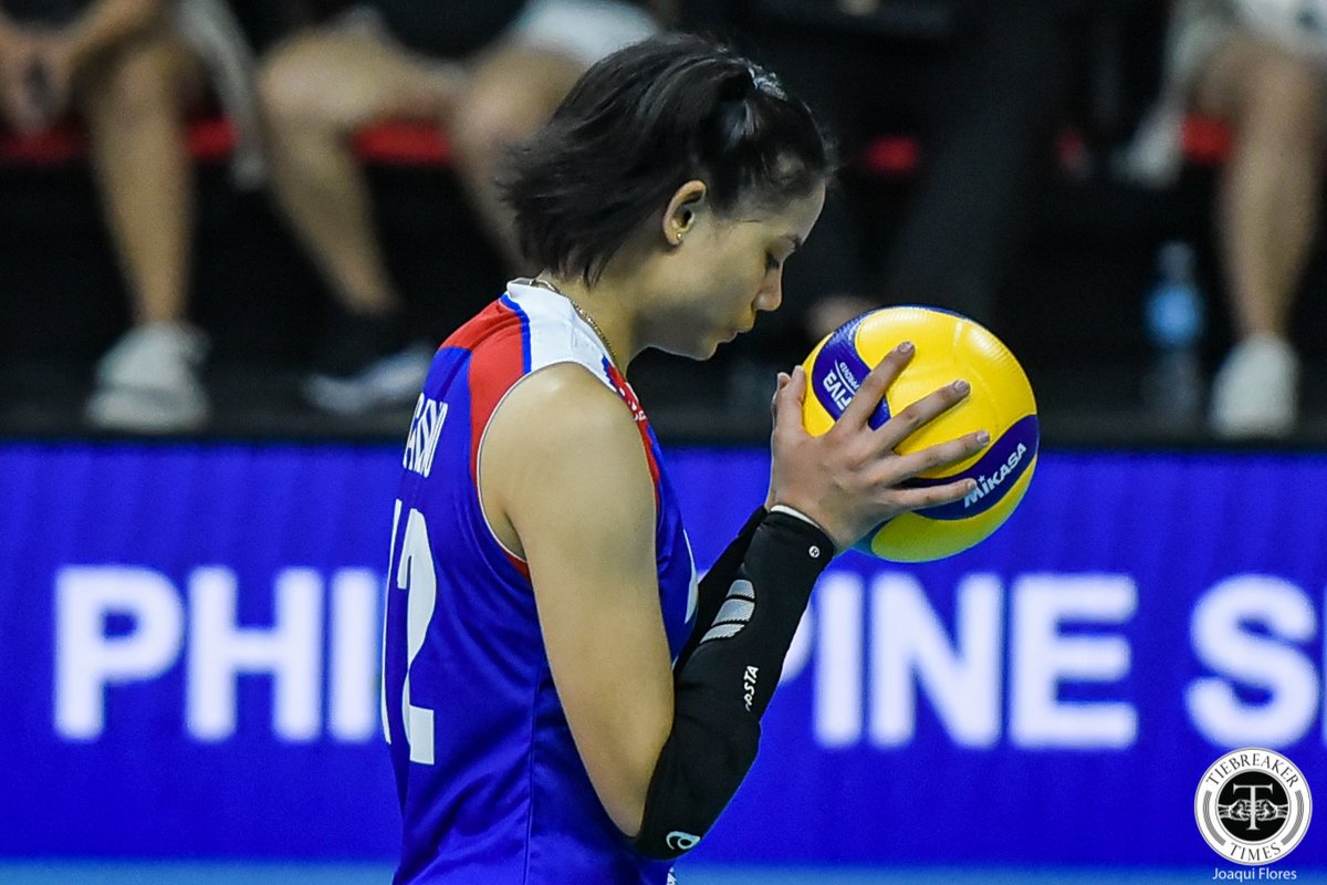 Angel Canino acknowledges 'the' Jia De Guzman for her seamless transition to opposite, by @justinvalencia_ #ReadMore 👉 tbti.me/s22odv #Sambansa #AVCChallengeCup