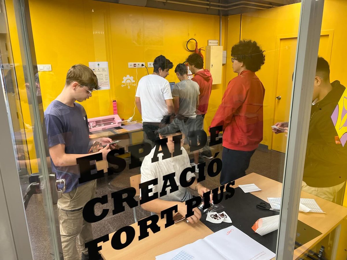 INS Fort Pius tweet media