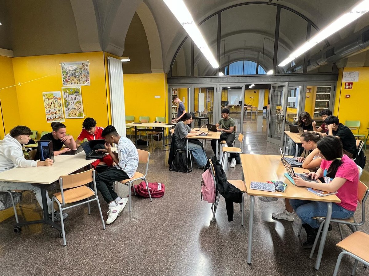 INS Fort Pius tweet media