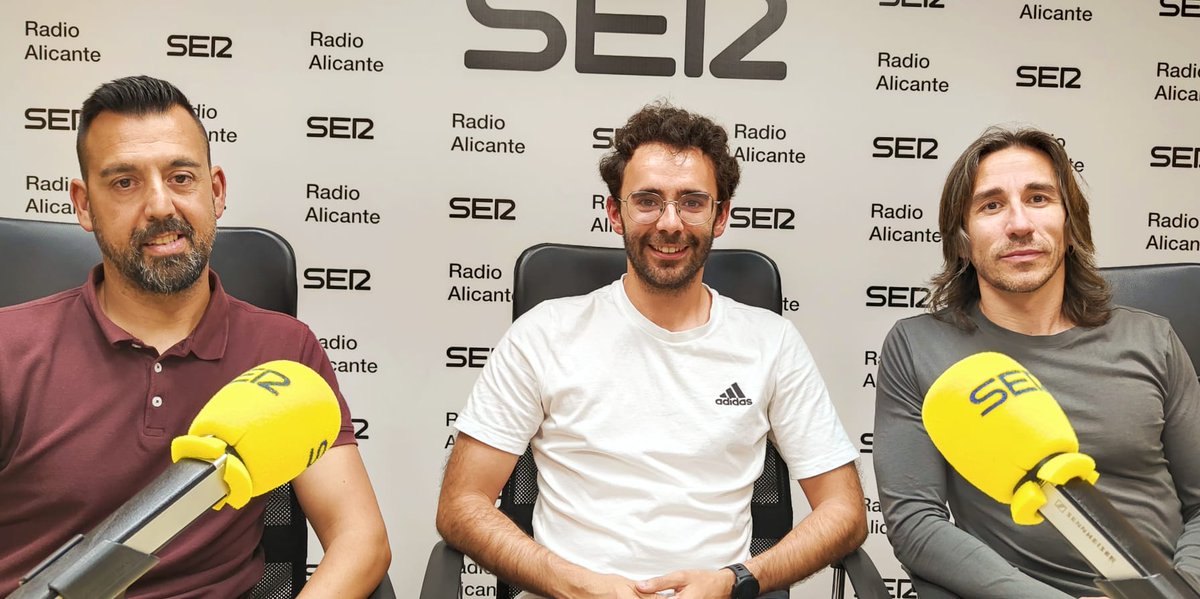 #SERDep 23/05/24 
Objetivo 10.000: ¡El <a href="/cfhercules/">Hércules CF 💙🤍💯</a> ya ha superado la barrera de los 1.000 abonados!
A. Pérez, entrenador <a href="/FundLucentum/">𝗛𝗟𝗔 𝗔𝗟𝗜𝗖𝗔𝗡𝗧𝗘</a>: "Es un momento importante para..."
Los aficionados se movilizan
Entrevista a Antón, Clemente y S. Maciá <a href="/HCFParalimpico/">Hércules Paralímpico | Vedasport</a>
cadenaser.com/audio/ser_alic…