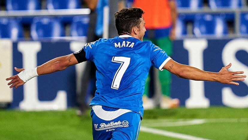 RaulMorismo_'s tweet photo. Leyenda azulona y violeta, un jugador sin enemigos dentro y fuera del campo.
Será imposible reemplazarte 
Te deseo lo mejor 💙💜 https://t.co/MG1EP6PGCX