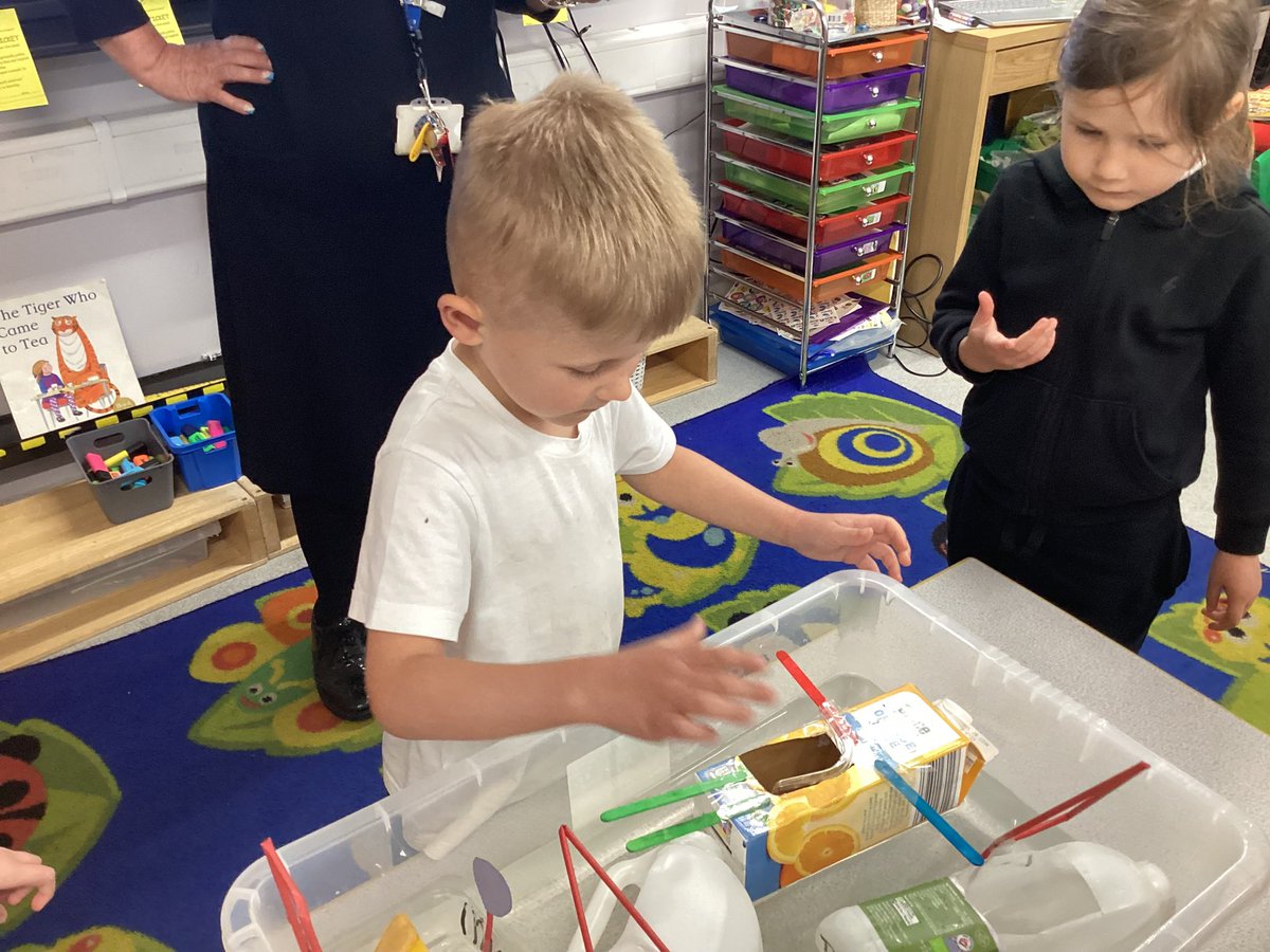 HorwichParishCE's tweet image. Boat launching day in Reception this afternoon 🛶⛵️🚣‍♀️We designed and tested our crafts to see if our gingerbread man passenger would stay safe and dry #HPYR