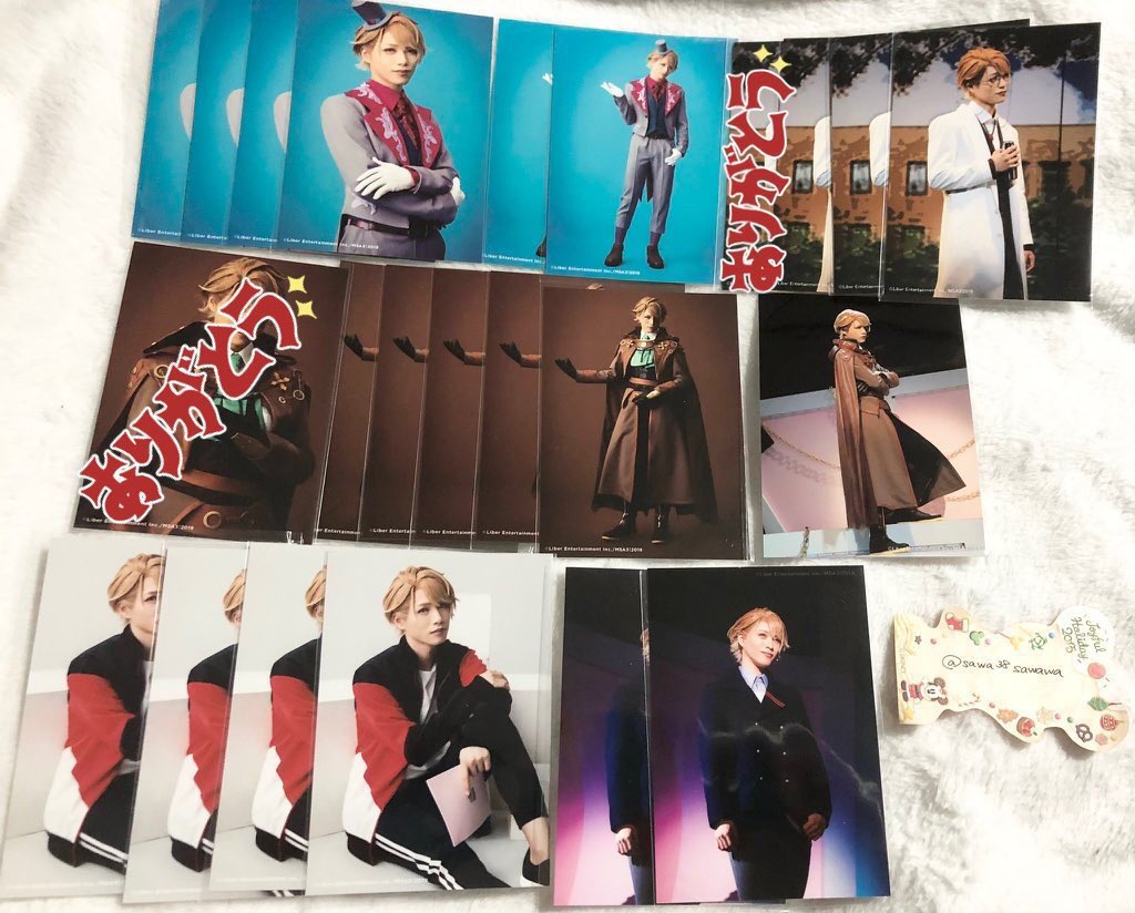 sawa38sawawa's tweet photo. 交換•譲渡先募集

エーステ ステショ ダイカ トレカ ランブロ RG 剣死

譲→画像1〜3枚目
求→画像4枚目(+友人分ステショ誉)

画像1,3枚目は優先度最高との交換のみ
優先度低は最高を同数以上含め画像2枚目との交換のみ
画像2枚目は定価譲渡可

都内手渡し,郵送可能です
お気軽にお声掛け下さい https://t.co/n8LgLyJoQe