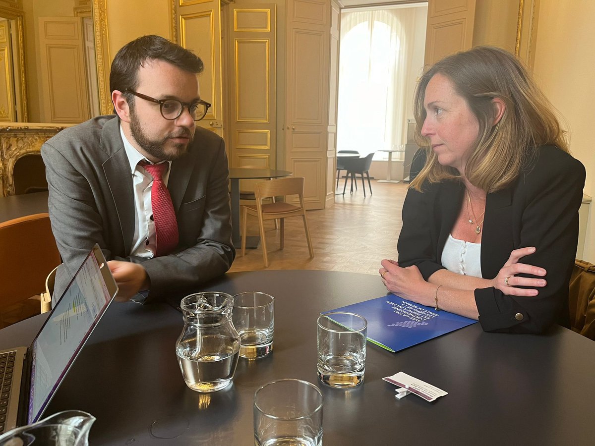 Sarah Degiovani (@sarahdegio) on Twitter photo Ravie d’avoir pu échanger ce jour à l’assemblée nationale avec <a href="/ArthurDelaporte/">Arthur Delaporte</a>, député <a href="/partisocialiste/">Parti socialiste</a> du Calvados, sensibilisé aux questions de santé et d’accès aux soins. Nous avons besoin de son soutien pour faire avancer nos combats, notamment législatifs ! Ravie d’avoir pu échanger ce jour à l’assemblée nationale avec <a href="/ArthurDelaporte/">Arthur Delaporte</a>, député <a href="/partisocialiste/">Parti socialiste</a> du Calvados, sensibilisé aux questions de santé et d’accès aux soins. Nous avons besoin de son soutien pour faire avancer nos combats, notamment législatifs !